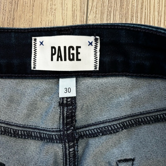 PAIGE Manhattan bootcut jeans, dark wash, mid rise, size 30x31 - Picture 10 of 10